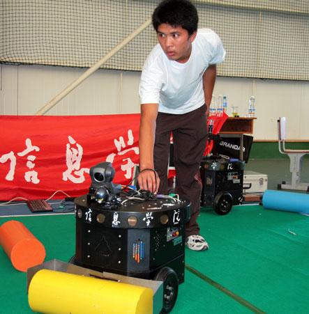 第八届广茂达杯中国智能机器人大赛开赛