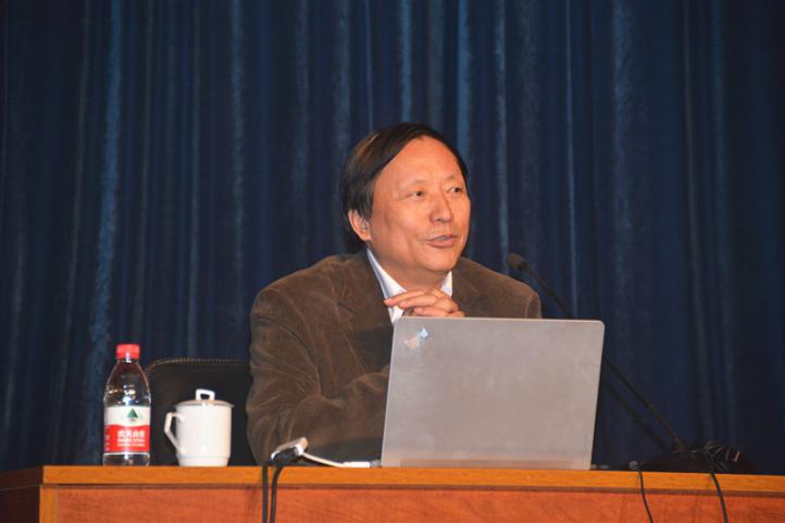 刘修才博士回母校做“科学与社会”新生研讨课主题报告