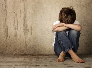 PNAS：父母虐待与忽视导致儿童成年后精神疾病风险增加