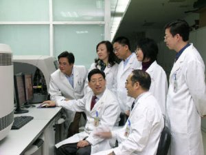 曾益新：兼收并蓄，做一个思索者和改革者