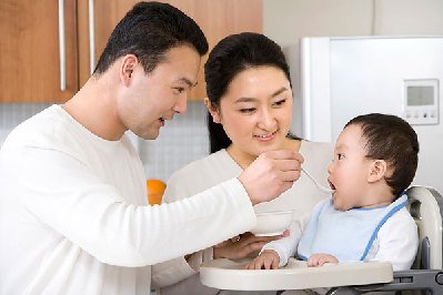 宝宝得了秋季腹泻 该怎么喂养？