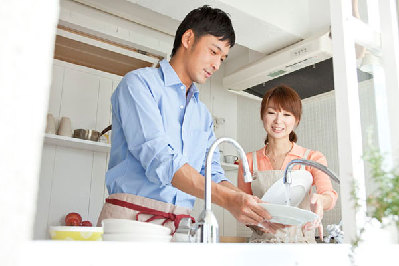 研究：合理的家务分配可改善夫妻生活