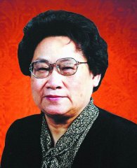光环下的屠呦呦在想些什么